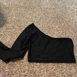 Black One-Shoulder Top forever 21 small